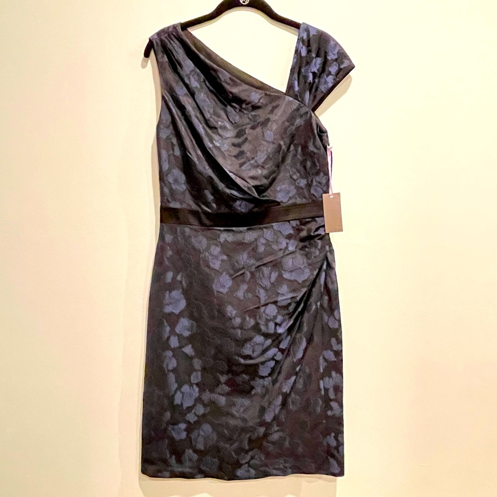 Vera Wang Asymmetical Jacquard Dress, Size 8 - Picture 2 of 7
